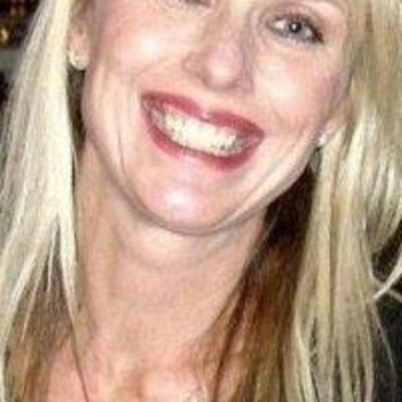 hollyhubbard700